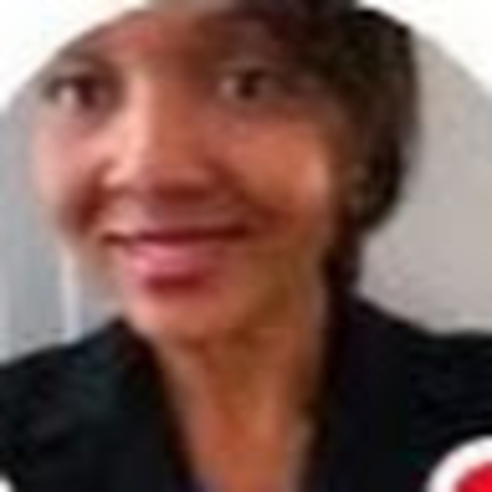 Meet your Posher, Claudia
